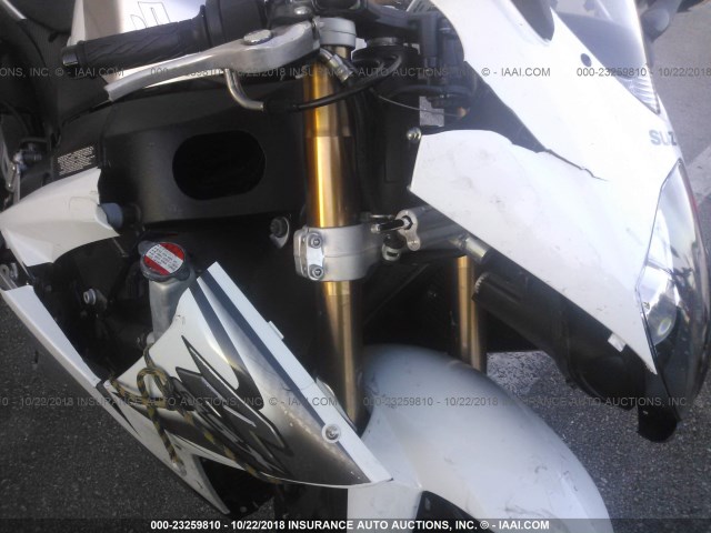 JS1GT77A082107928 - 2008 SUZUKI GSX-R1000 WHITE photo 5