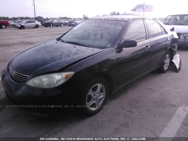 4T1BE32KX5U429801 - 2005 TOYOTA CAMRY LE/XLE/SE 黑色 照片 2