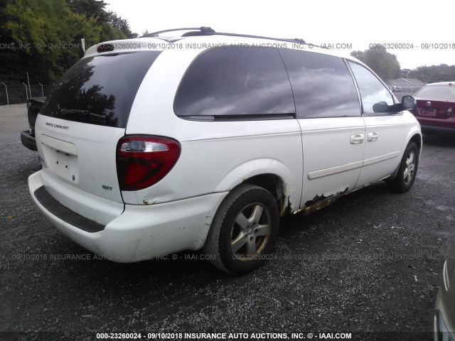 2D4GP44L77R203010 - 2007 DODGE GRAND CARAVAN SXT WHITE photo 4