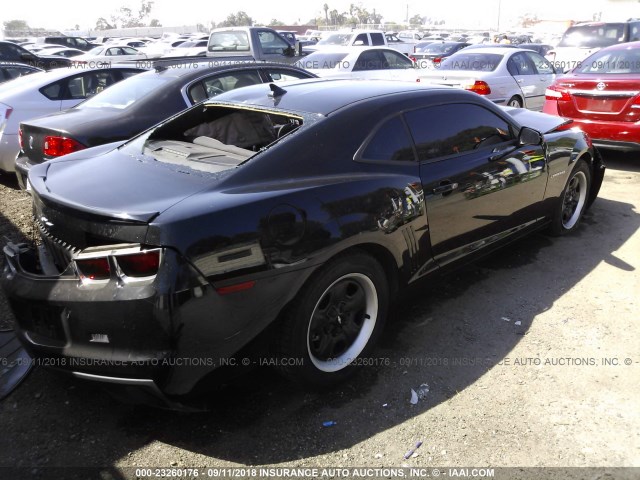 2G1FA1E31D9116876 - 2013 CHEVROLET CAMARO LS BLACK photo 4