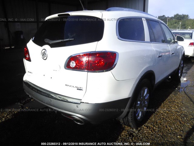 5GAKVBED4BJ173228 - 2011 BUICK ENCLAVE CXL WHITE photo 4