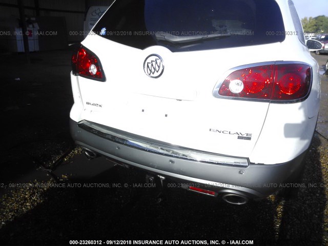 5GAKVBED4BJ173228 - 2011 BUICK ENCLAVE CXL 白色 照片 6