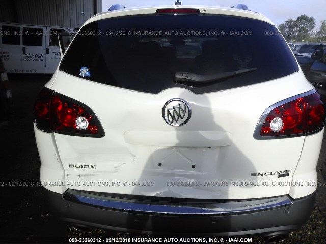 5GAKVBED4BJ173228 - 2011 BUICK ENCLAVE CXL 白色 照片 8