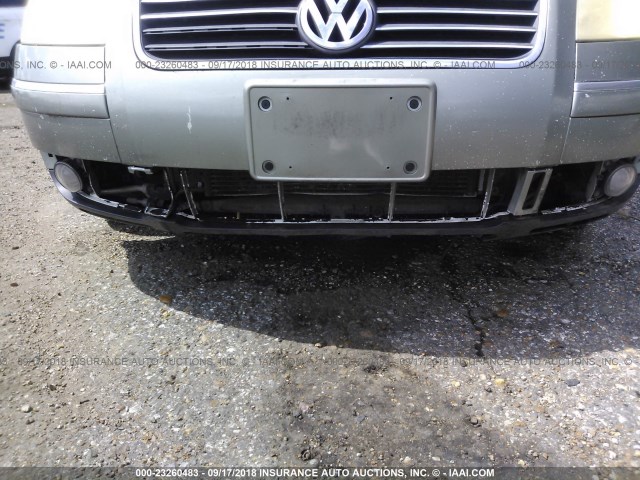 WVWWH63B03E087506 - 2003 VOLKSWAGEN PASSAT GLX 绿色 照片 6