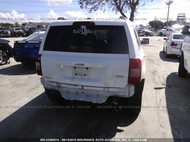 1J4NT4GB3BD260524 - 2011 JEEP PATRIOT LATITUDE WHITE photo 6