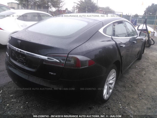 5YJSA1E20HF202808 - 2017 TESLA MODEL S Սև լուսանկար 4