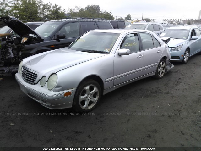 WDBJF82J22X070437 - 2002 MERCEDES-BENZ E 320 4MATIC SILVER photo 2