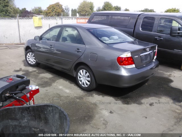4T1BE32KX6U656732 - 2006 TOYOTA CAMRY LE/XLE/SE Сұр фото 3