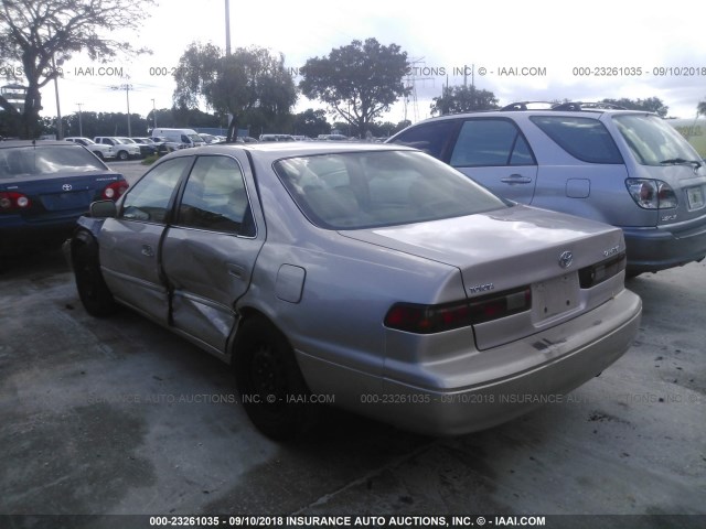 4T1BG22K5XU539761 - 1999 TOYOTA CAMRY CE/LE/XLE 金色 照片 3
