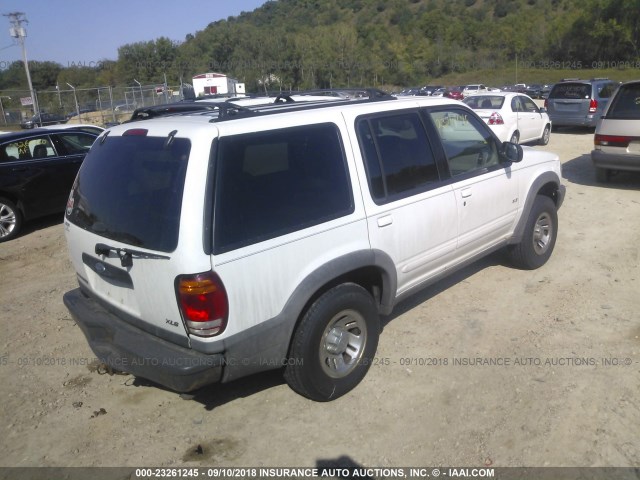 1FMZU72X3YZA63059 - 2000 FORD EXPLORER XLS WHITE photo 4