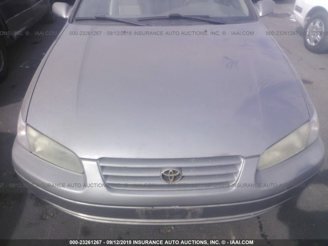 4T1BG22K5WU199784 - 1998 TOYOTA CAMRY CE/LE/XLE 米色 照片 6
