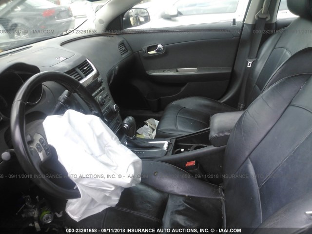 1G1ZE5EB8A4159528 - 2010 CHEVROLET MALIBU LTZ 灰色 照片 5