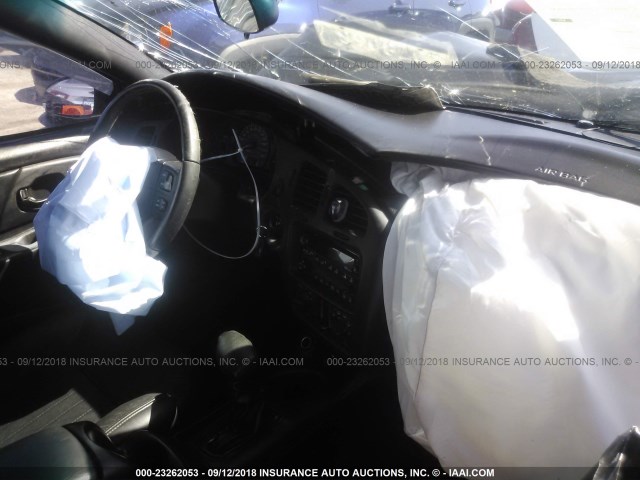 2G1WW15EX19367300 - 2001 CHEVROLET MONTE CARLO LS 黑色 照片 5