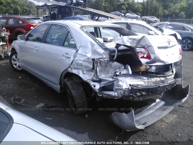 4T1BE46K49U805558 - 2009 TOYOTA CAMRY SE/LE/XLE ვერცხლისფერი ფოტო 3