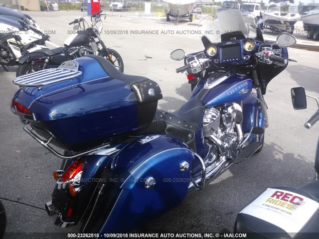 56KTRAAA8H3350710 - 2017 INDIAN MOTORCYCLE CO. ROADMASTER BLUE photo 4