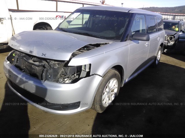 2FMGK5B82EBD27333 - 2014 FORD FLEX SE SILVER photo 2