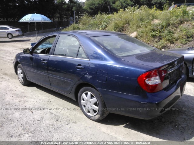 4T1BE32K22U606806 - 2002 TOYOTA CAMRY LE/XLE/SE 蓝色 照片 3