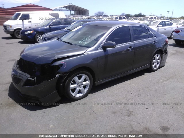 4T1BE46K99U298415 - 2009 TOYOTA CAMRY SE/LE/XLE ნაცრისფერი ფოტო 2