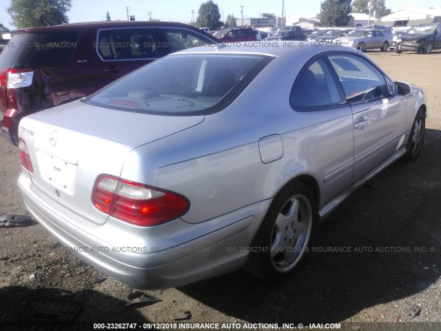 WDBLJ70G11T082108 - 2001 MERCEDES-BENZ CLK 430 SILVER photo 4