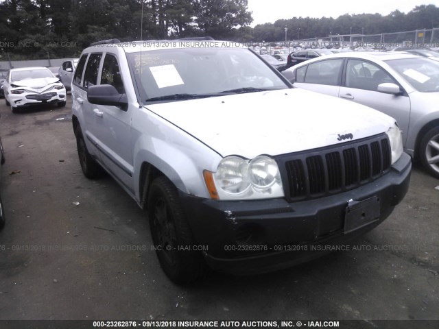1J8GR48K77C564635 - 2007 JEEP GRAND CHEROKEE LAREDO/COLUMBIA/FREEDOM 银色 照片 1