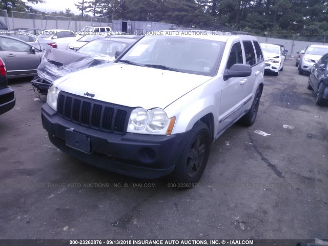 1J8GR48K77C564635 - 2007 JEEP GRAND CHEROKEE LAREDO/COLUMBIA/FREEDOM 银色 照片 2
