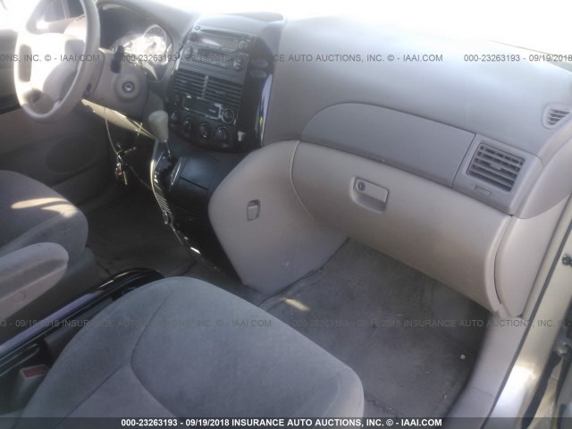 5TDZA23C84S156571 - 2004 TOYOTA SIENNA CE/LE GOLD photo 5