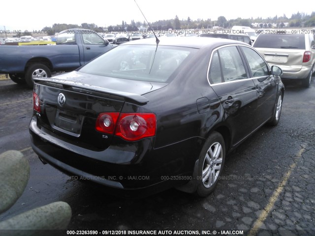 3VWEF71K27M077762 - 2007 VOLKSWAGEN JETTA WOLFSBURG 黑色 照片 4