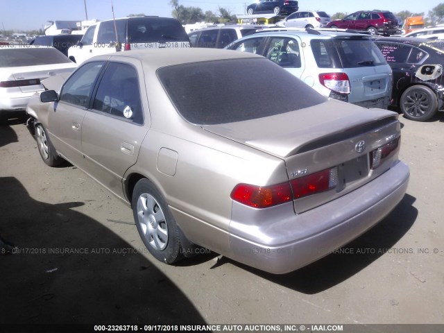 JT2BG28K3Y0403304 - 2000 TOYOTA CAMRY LE/XLE TAN photo 3