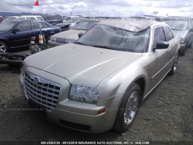 2C3KA43R86H298040 - 2006 CHRYSLER 300 GOLD photo 2