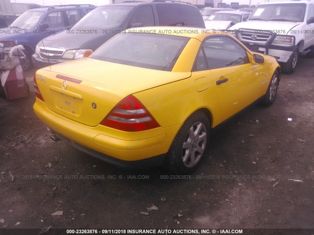 WDBKK47F1XF126894 - 1999 MERCEDES-BENZ SLK 230 KOMPRESSOR YELLOW photo 4