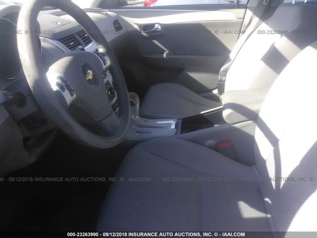 1G1ZC5E18BF357741 - 2011 CHEVROLET MALIBU 1LT თეთრი ფოტო 5