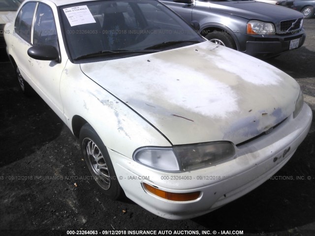 1Y1SK5268VZ442041 - 1997 GEO PRIZM LSI WHITE photo 6