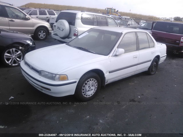 JHMCB7552NC046471 - 1992 HONDA ACCORD LX/EX WHITE photo 2