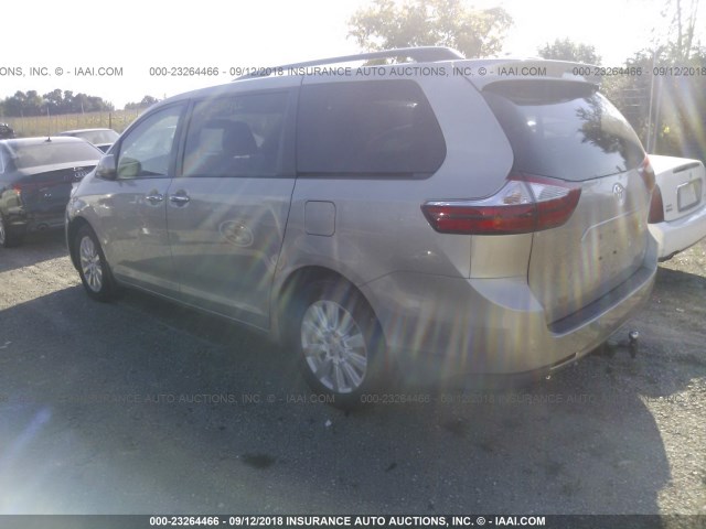 5TDDZ3DCXHS157010 - 2017 TOYOTA SIENNA XLE/LIMITED TAN photo 3