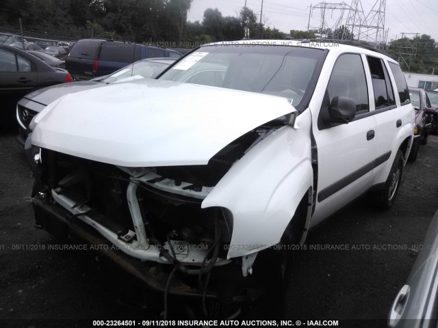 1GNDT13S652107116 - 2005 CHEVROLET TRAILBLAZER LS/LT WHITE photo 2