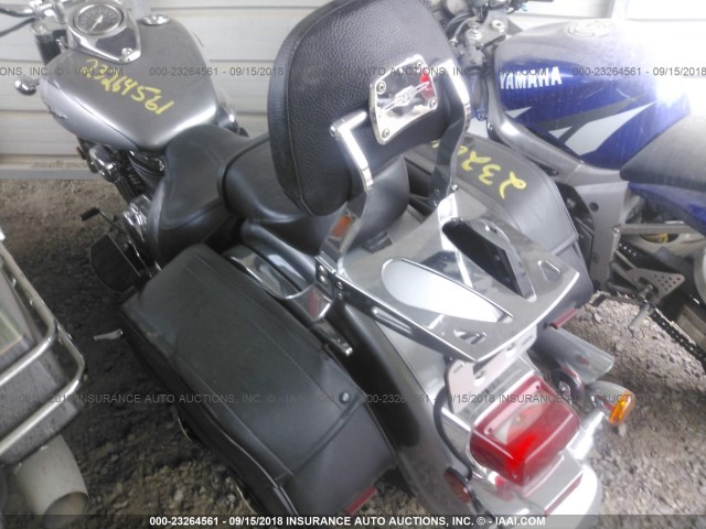 JS1VS55AX62105893 - 2006 SUZUKI C50 SILVER photo 3