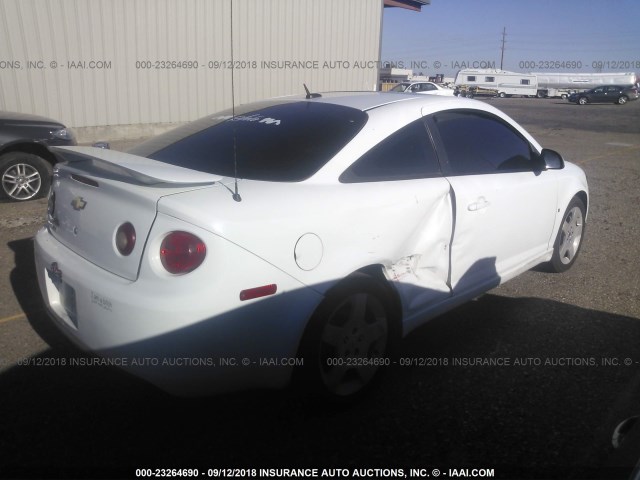 1G1AM18B887150826 - 2008 CHEVROLET COBALT SPORT WHITE photo 4