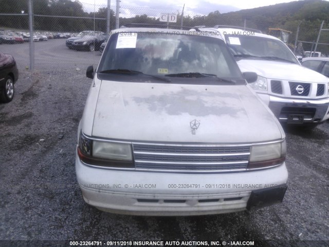 2P4GH2532RR600359 - 1994 PLYMOUTH VOYAGER WHITE photo 6