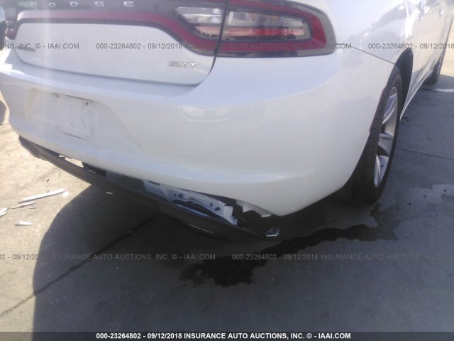 2C3CDXHGXGH196583 - 2016 DODGE CHARGER SXT WHITE photo 6