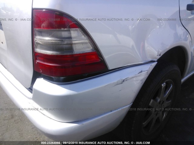 4JGAB72EX1A285152 - 2001 MERCEDES-BENZ ML 430 银色 照片 6