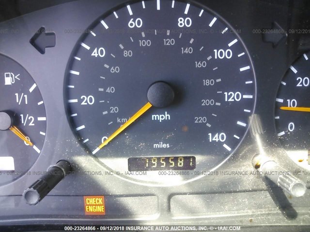 4JGAB72EX1A285152 - 2001 MERCEDES-BENZ ML 430 银色 照片 7