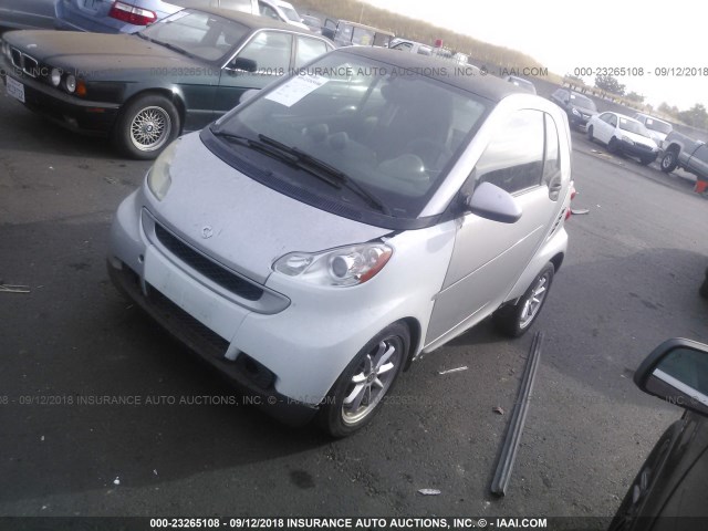 WMEEJ31X78K128169 - 2008 SMART FORTWO PURE/PASSION SILVER photo 2