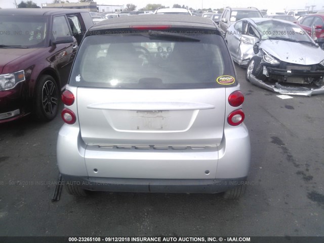 WMEEJ31X78K128169 - 2008 SMART FORTWO PURE/PASSION SILVER photo 8