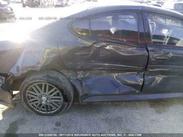 2G2WP552581175927 - 2008 PONTIAC GRAND PRIX GRAY photo 6