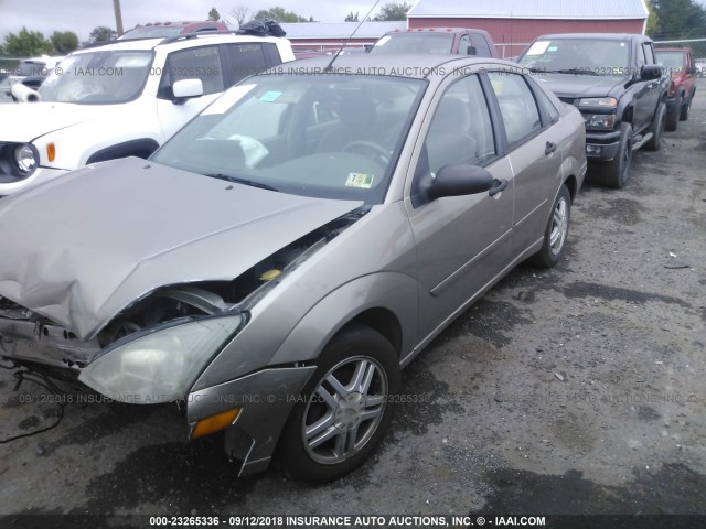 1FAFP34PX3W186846 - 2003 FORD FOCUS SE/SE COMFORT/SE SPORT GOLD photo 2