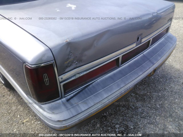 1LNLM82W9SY602154 - 1995 LINCOLN TOWN CAR SIGNATURE/SPINNAKER GRAY photo 6