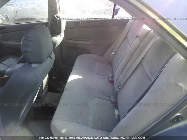 JTDBE32K520080585 - 2002 TOYOTA CAMRY LE/XLE/SE Сұр фото 8
