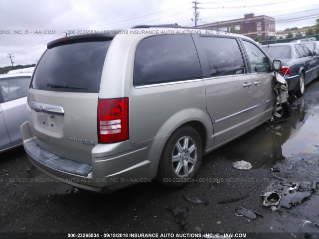 2A8HR54189R627341 - 2009 CHRYSLER TOWN & COUNTRY TOURING TAN photo 4