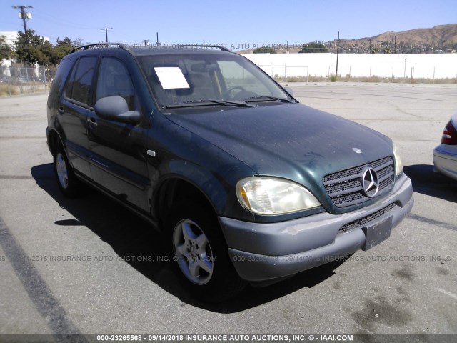 4JGAB54EXXA111611 - 1999 MERCEDES-BENZ ML 320 绿色 照片 1