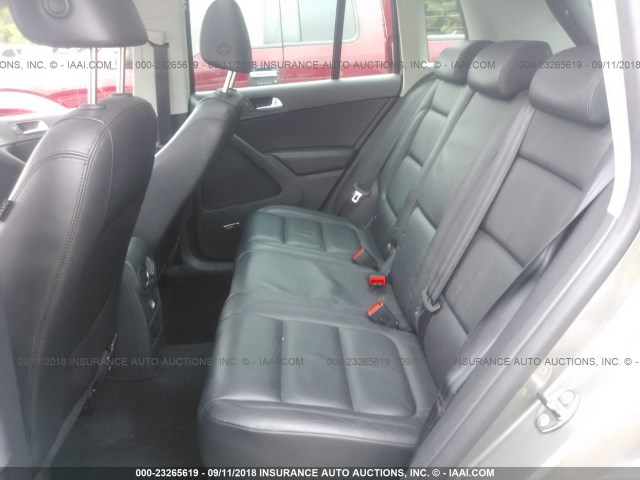 WVGAV7AX3AW523405 - 2010 VOLKSWAGEN TIGUAN S/SE/SEL GRAY photo 8